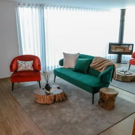 Charme Da Mourela Covelaes